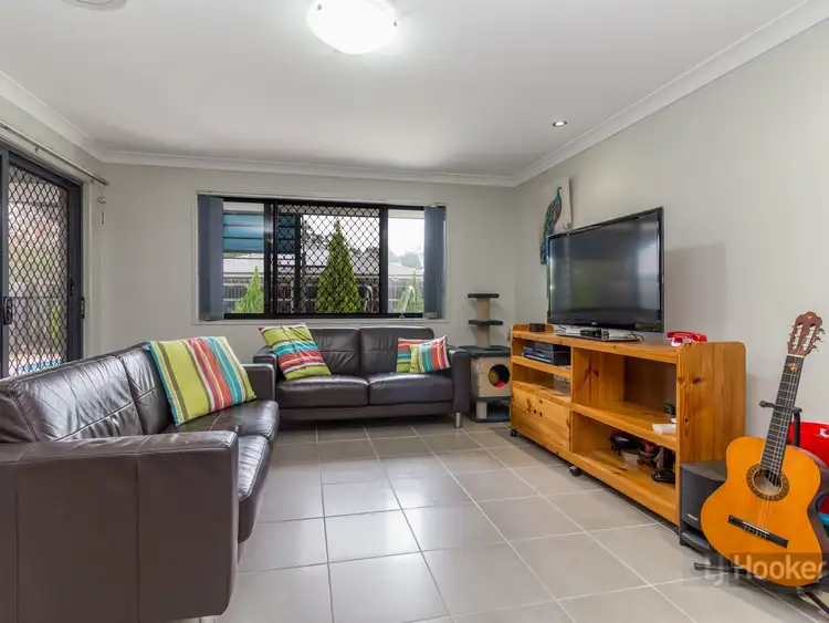 Fifth view of Homely house listing, 32 Fred Pham Crescent, Doolandella QLD 4077