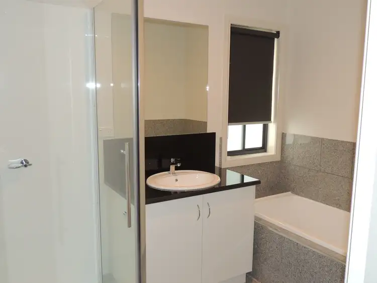 Fourth view of Homely house listing, 11 Dundas Lane, Swan Hill VIC 3585