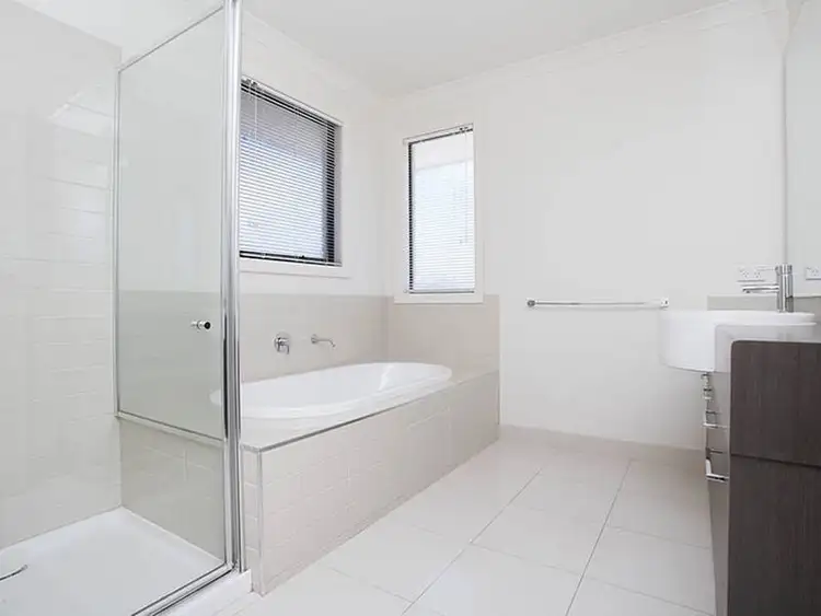 Fourth view of Homely house listing, 17 Florida Court, Burnside Heights VIC 3023