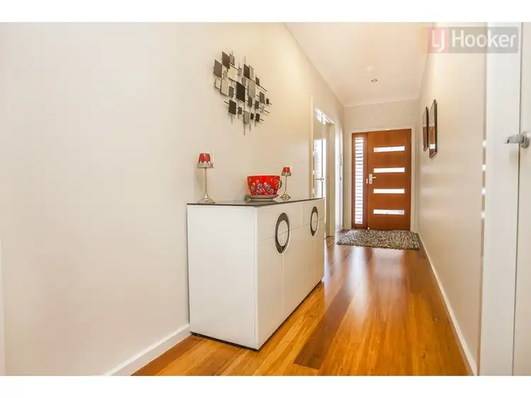 Fourth view of Homely house listing, 8 Versant Drive, Craigieburn VIC 3064