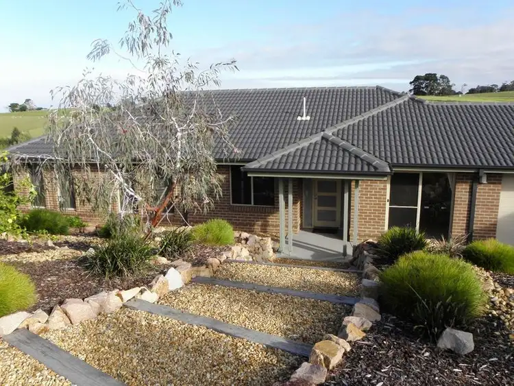 30 Norman Court, Lakes Entrance VIC 3909
