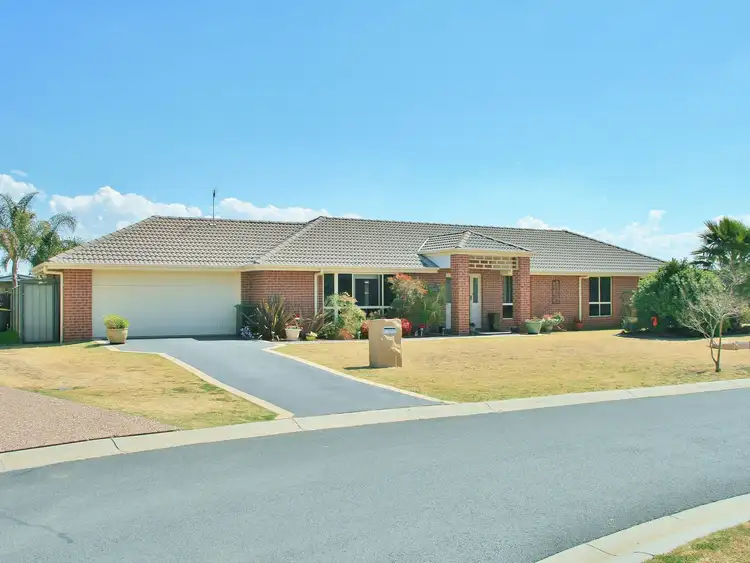 1 Charisma Court, Warwick QLD 4370