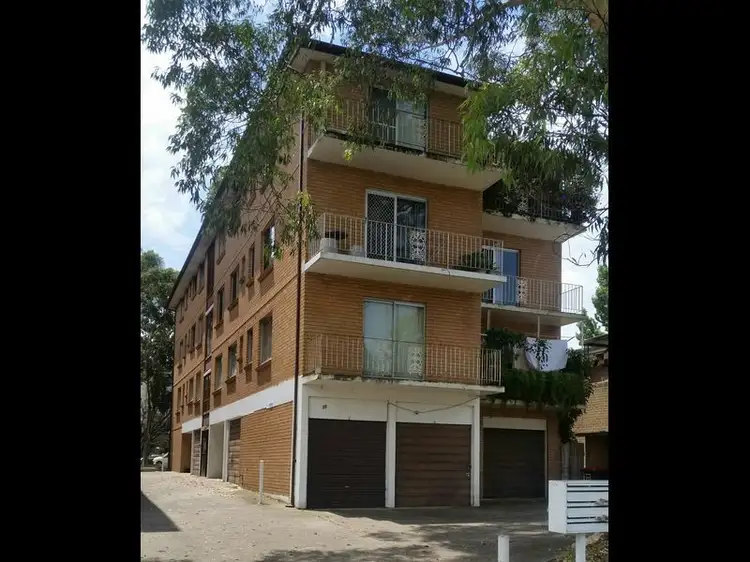 1/33 Carramar Avenue, Carramar NSW 2163