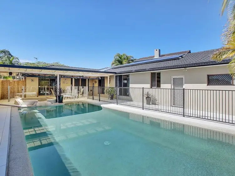 21 Murev Way, Carrara QLD 4211