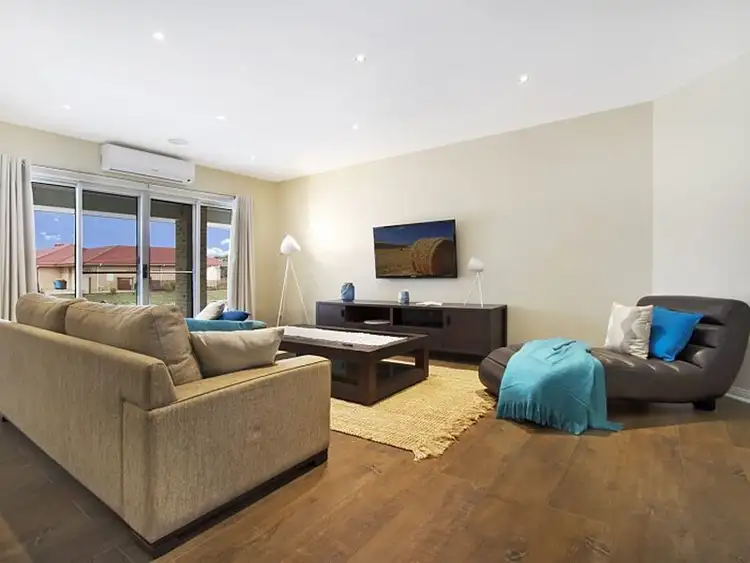 Sixth view of Homely house listing, 35 Cavallo Crescent, Hidden Valley VIC 3756