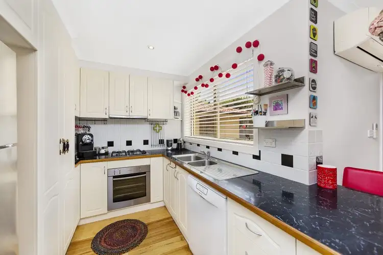 Fifth view of Homely townhouse listing, 2/31 Ross Road, Queanbeyan NSW 2620