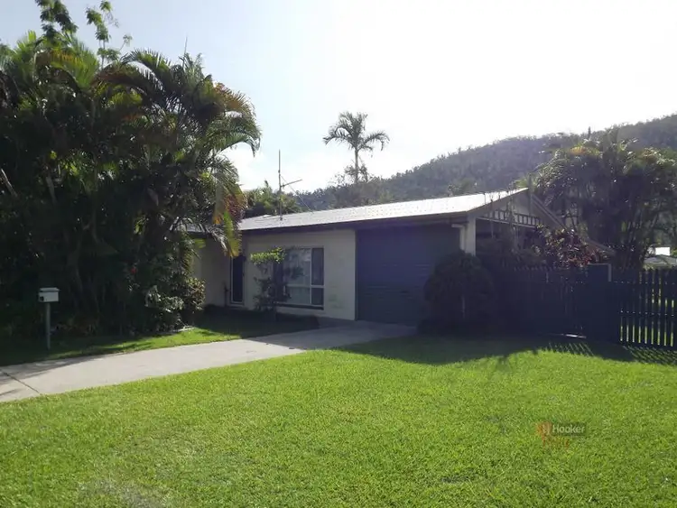 1 Pease Street, Tully QLD 4854