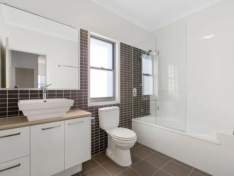 Fifth view of Homely townhouse listing, 1/10 Lynne Grove Avenue, Corinda QLD 4075