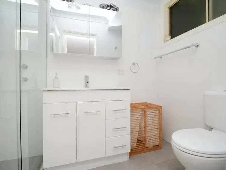 Sixth view of Homely house listing, 4 Carlisle Row, Fishing Point NSW 2283