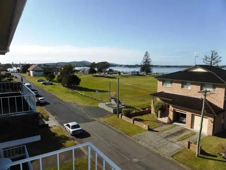 17/12 Taree Street 'Parklane', Tuncurry NSW 2428