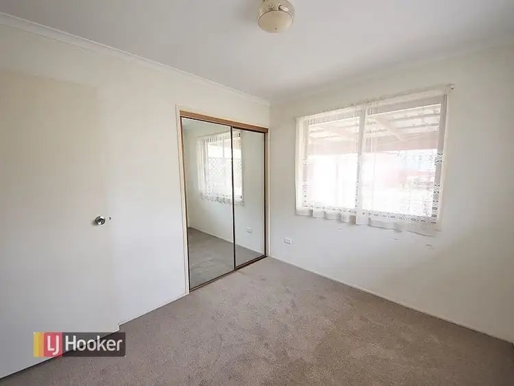 Seventh view of Homely house listing, 5 Martin Court, Kallangur QLD 4503