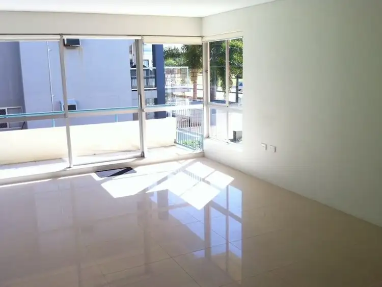 Fifth view of Homely unit listing, 4/128 Marine Parade, Southport QLD 4215