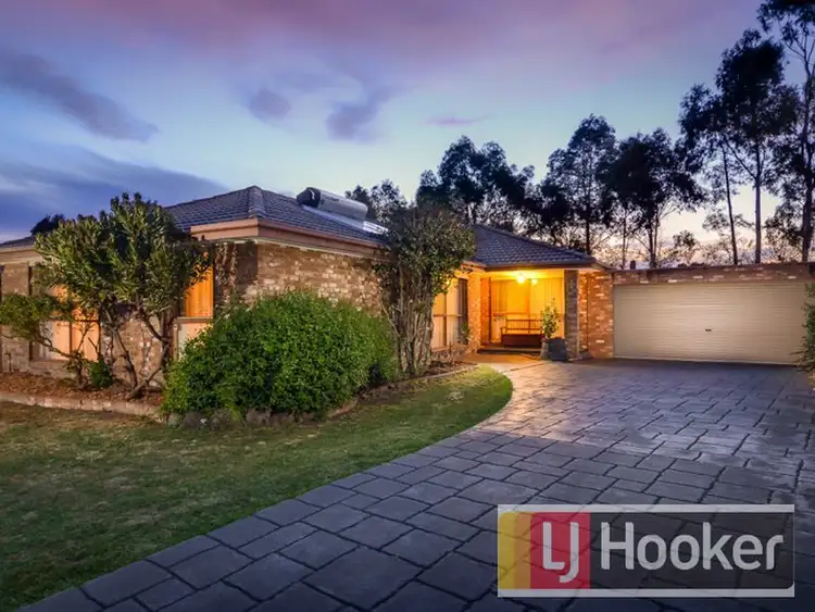 21 Florence Avenue, Berwick VIC 3806