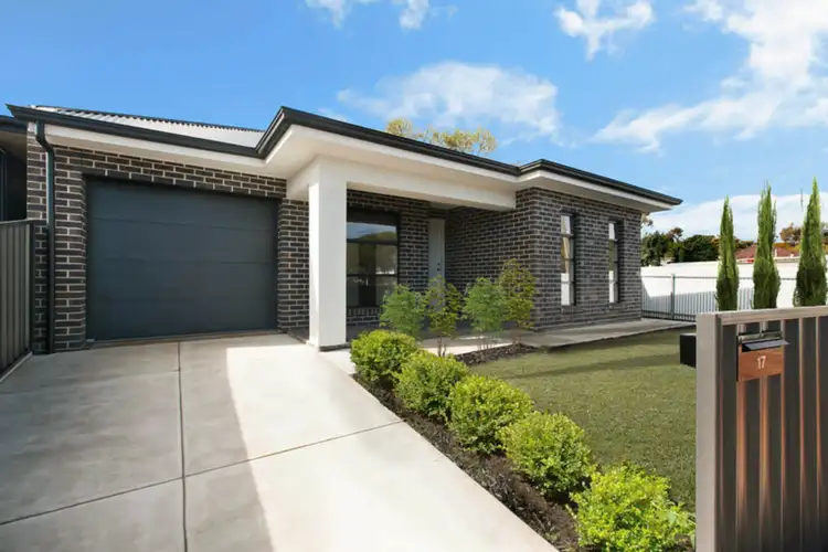 17 Bolton Road, Para Hills SA 5096