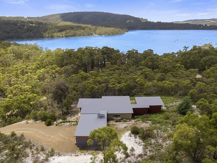 15 Warremar Way, Oyster Cove TAS 7150
