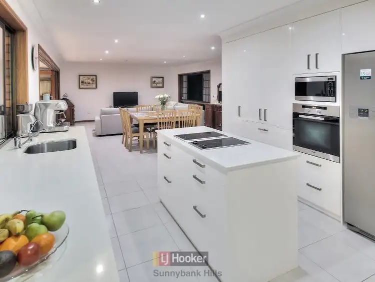 Sixth view of Homely house listing, 4 Venosa Place, Sunnybank Hills QLD 4109