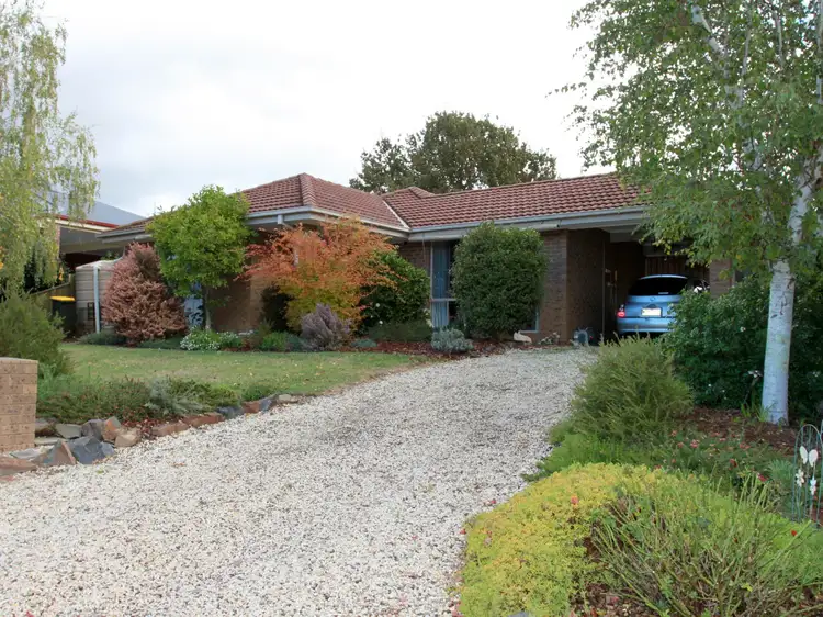 Main view of Homely house listing, 10 Oswald Drive, Alexandra VIC 3714