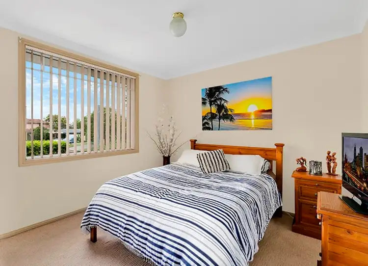 Fourth view of Homely villa listing, 1/3-5 Koonah Avenue, Blue Bay NSW 2261