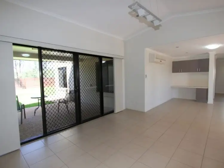 Sixth view of Homely unit listing, 2/10 Mooney Crescent, Emerald QLD 4720