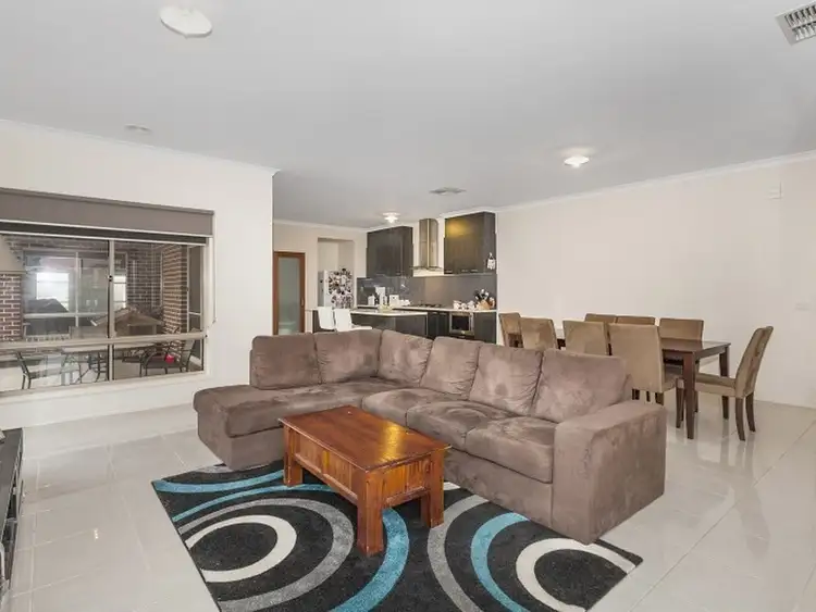 Fifth view of Homely house listing, 10 Palladium Circle, Beveridge VIC 3753