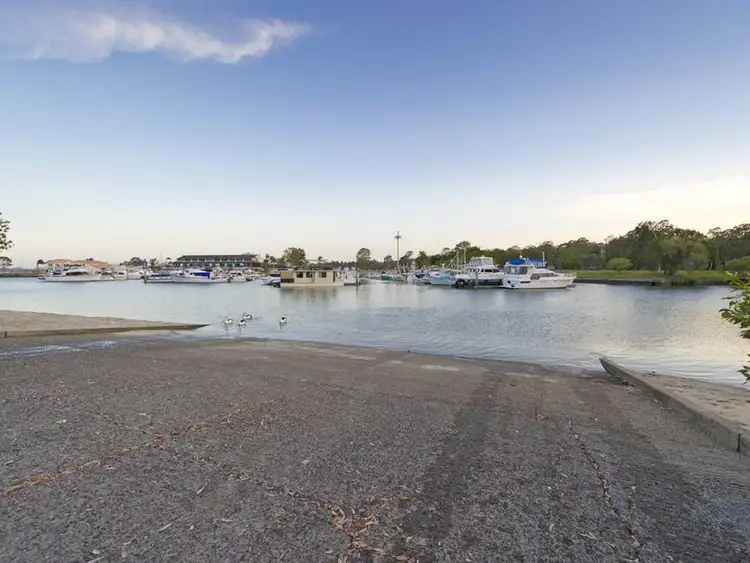 Fifth view of Homely unit listing, 13/4 Kal-Ma-Kuta Drive, Sandstone Point QLD 4511