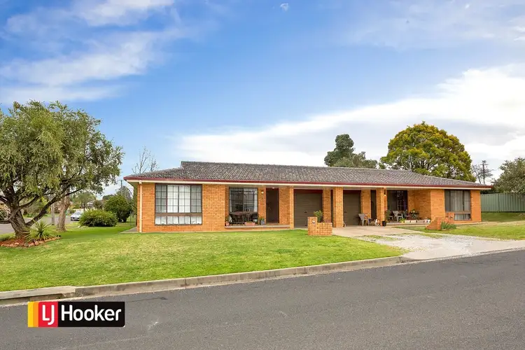 Main view of Homely unit listing, 1 & 2/19 Burilla Street, Tamworth NSW 2340