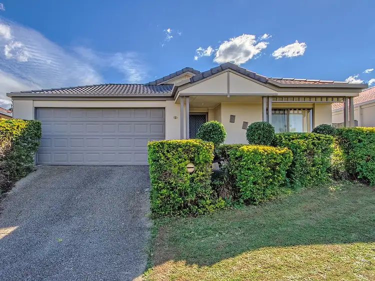 1 Lou Place, Pacific Pines QLD 4211