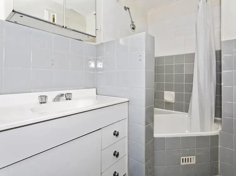 Sixth view of Homely unit listing, 301/72 Henrietta Street, Waverley NSW 2024