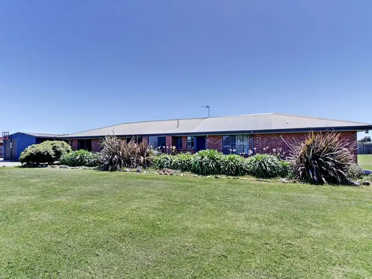 6 Jacaranda Drive, Sale VIC 3850