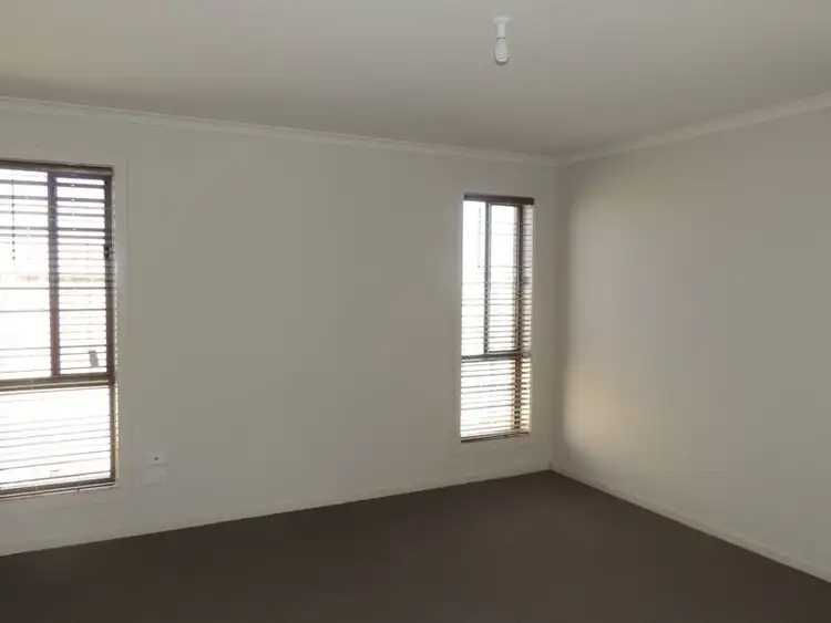 Sixth view of Homely house listing, 4 Cassia Way, Swan Hill VIC 3585
