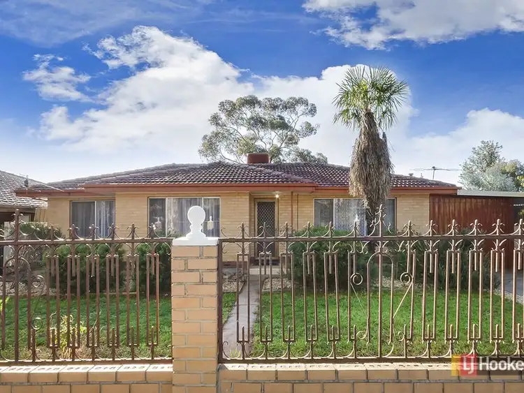 5 Fay Crescent, Salisbury North SA 5108