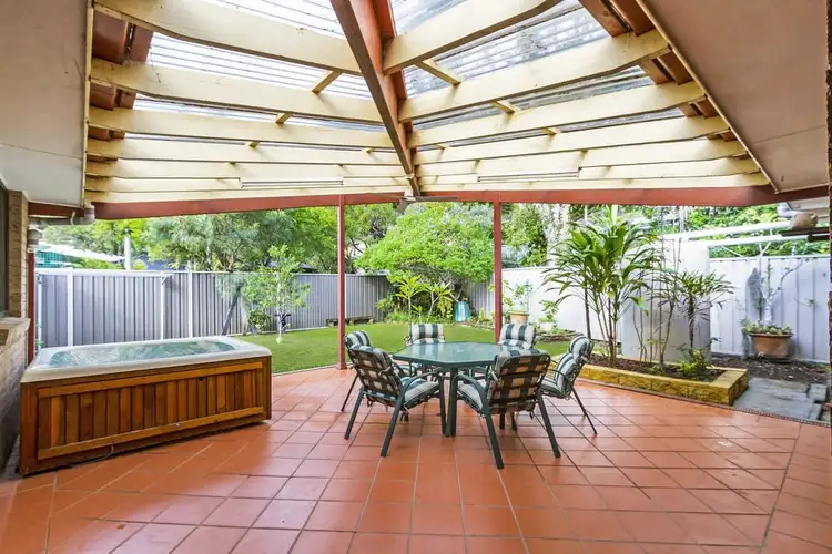 25 Northwind Avenue, Point Clare NSW 2250