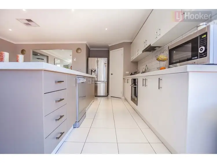 Fifth view of Homely house listing, 1 Korab Place, Roxburgh Park VIC 3064