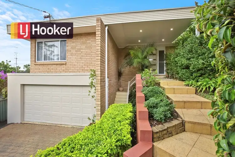 16 Barry Street, Bateau Bay NSW 2261