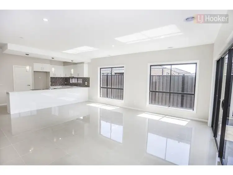 Sixth view of Homely house listing, 3 Redheugh Street, Craigieburn VIC 3064