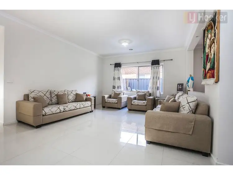 Third view of Homely house listing, 33 Biltmore Crescent, Roxburgh Park VIC 3064