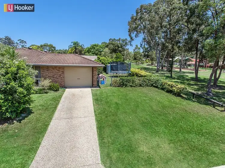 11 Sinatra Crescent, Mcdowall QLD 4053