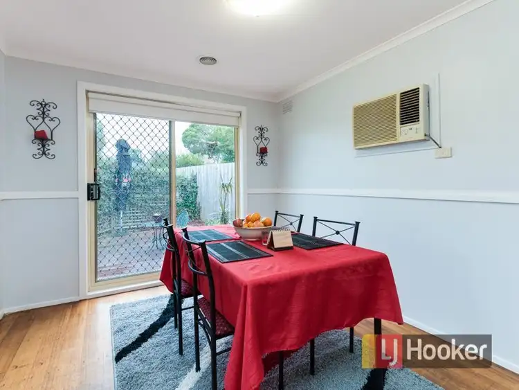 Fifth view of Homely house listing, 24 Evelyne Avenue, Cranbourne VIC 3977