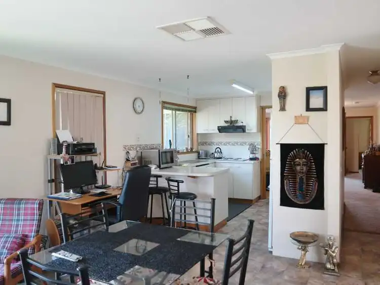 Fifth view of Homely house listing, 28 Murrumbidgee Drive, Echuca VIC 3564
