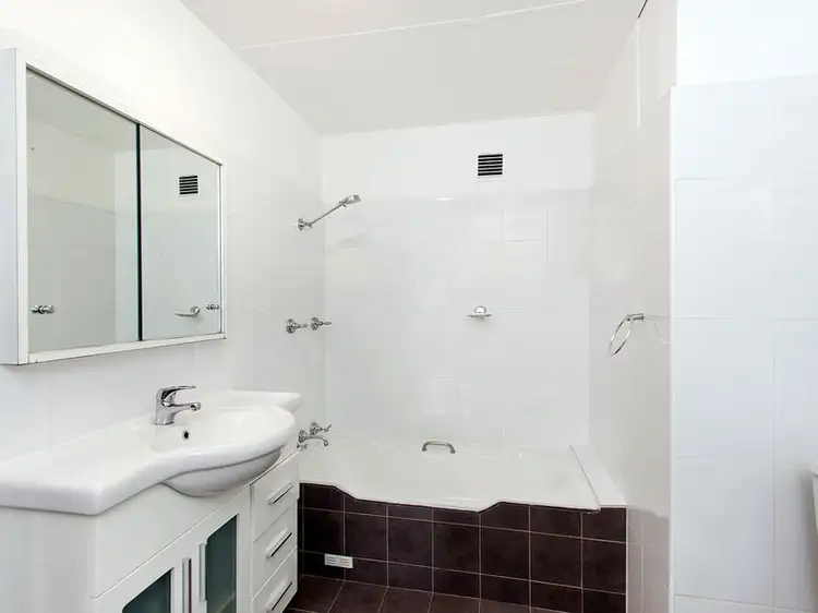 Sixth view of Homely unit listing, 5/17-19 TRAFALGAR STREET, Brighton-le-sands NSW 2216