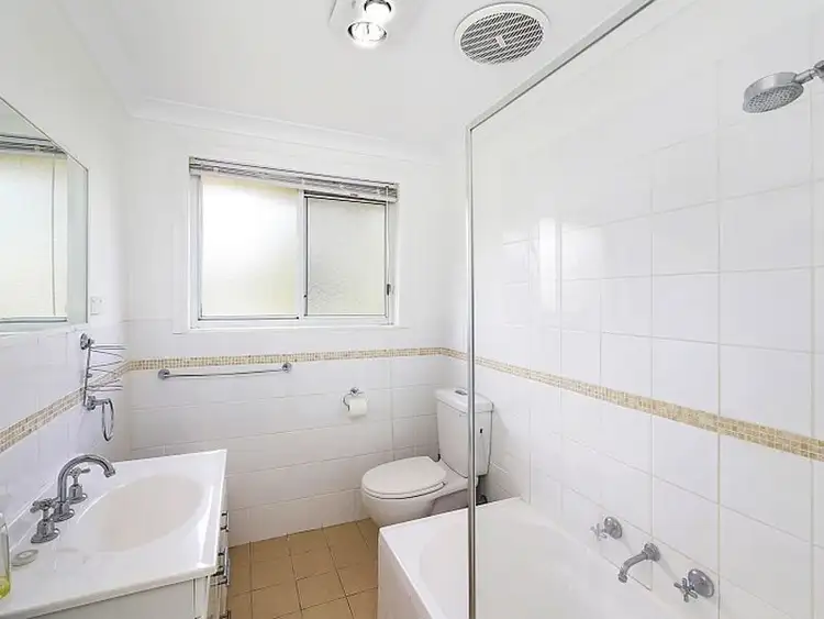 Sixth view of Homely villa listing, 2/196 Avoca Drive, Green Point NSW 2251