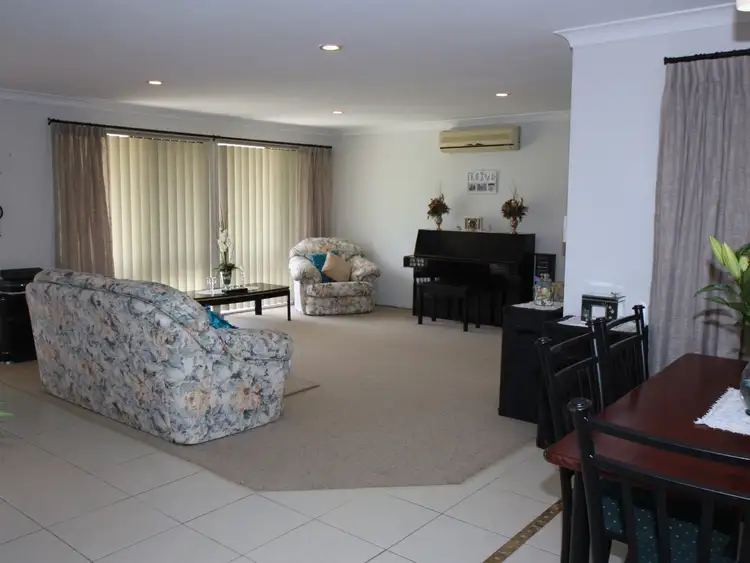 Fifth view of Homely house listing, 2 Nargoon Court, Ocean Shores NSW 2483
