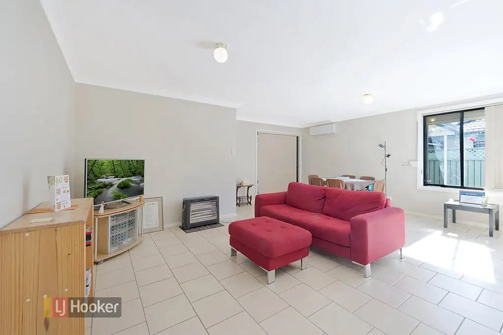 Main view of Homely villa listing, Villa 4/6 Dallas Place, Toongabbie NSW 2146