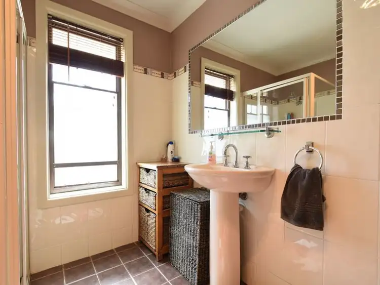 Sixth view of Homely house listing, 11 Earl, Young NSW 2594