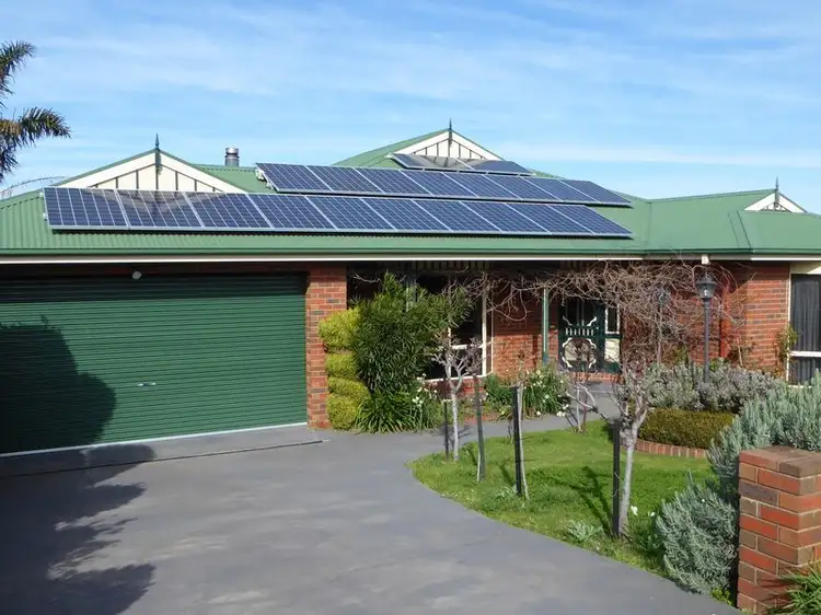 59 O'Neills Road, Lakes Entrance VIC 3909