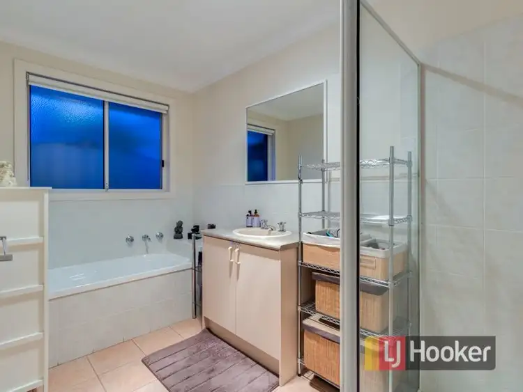 Fifth view of Homely unit listing, 2/54 Amber Crescent, Narre Warren VIC 3805