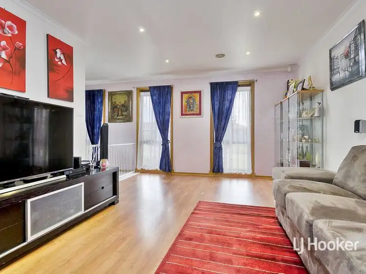 Second view of Homely house listing, 5 Eva Court, Seabrook VIC 3028