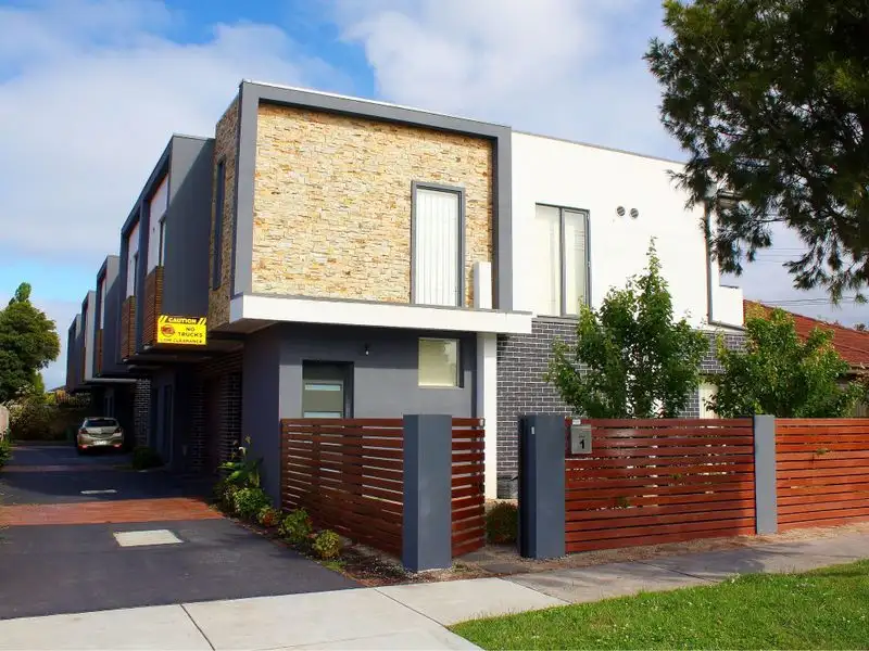 Main view of Homely townhouse listing, 3/24 View Road, Springvale VIC 3171