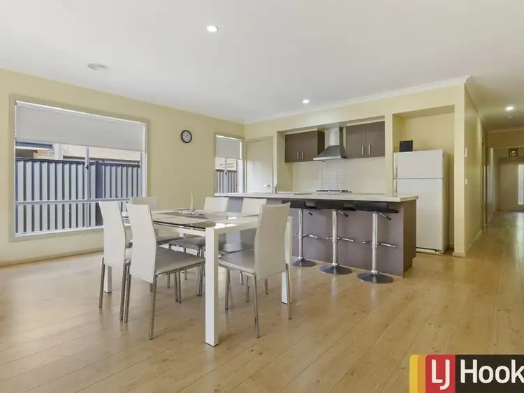 Second view of Homely house listing, 17 Glenfern Circuit, Truganina VIC 3029