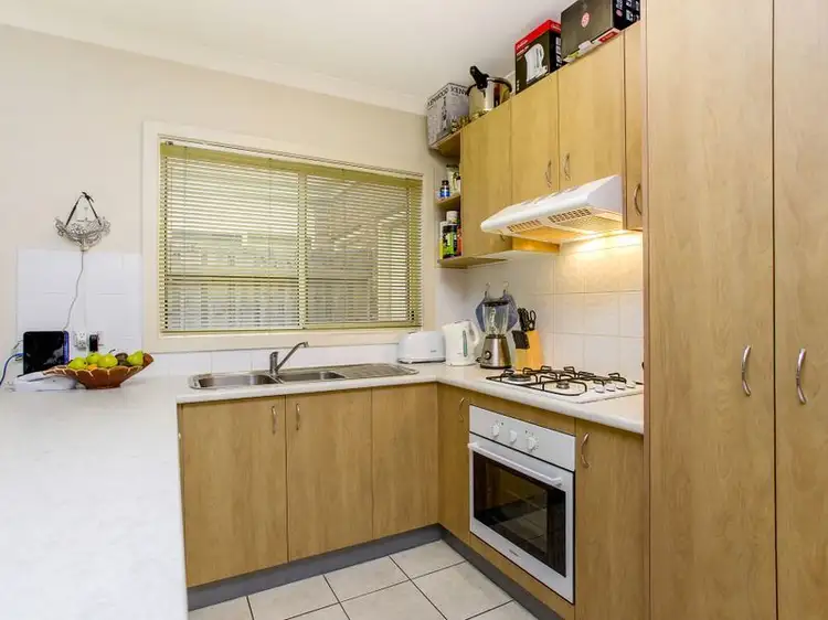 Fifth view of Homely unit listing, 8 Kristian Drive, Hillside VIC 3037